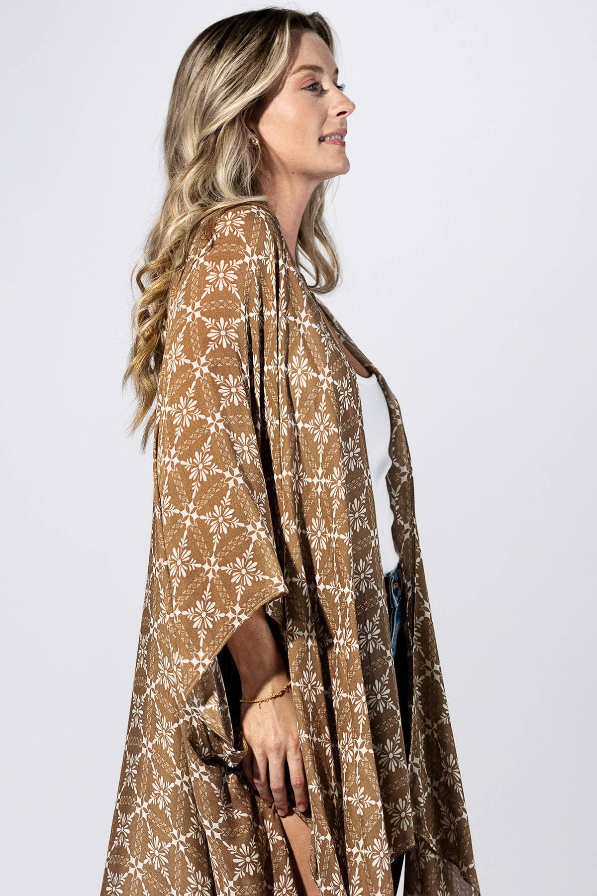 Walnut Medallion Kimono: WALNUT