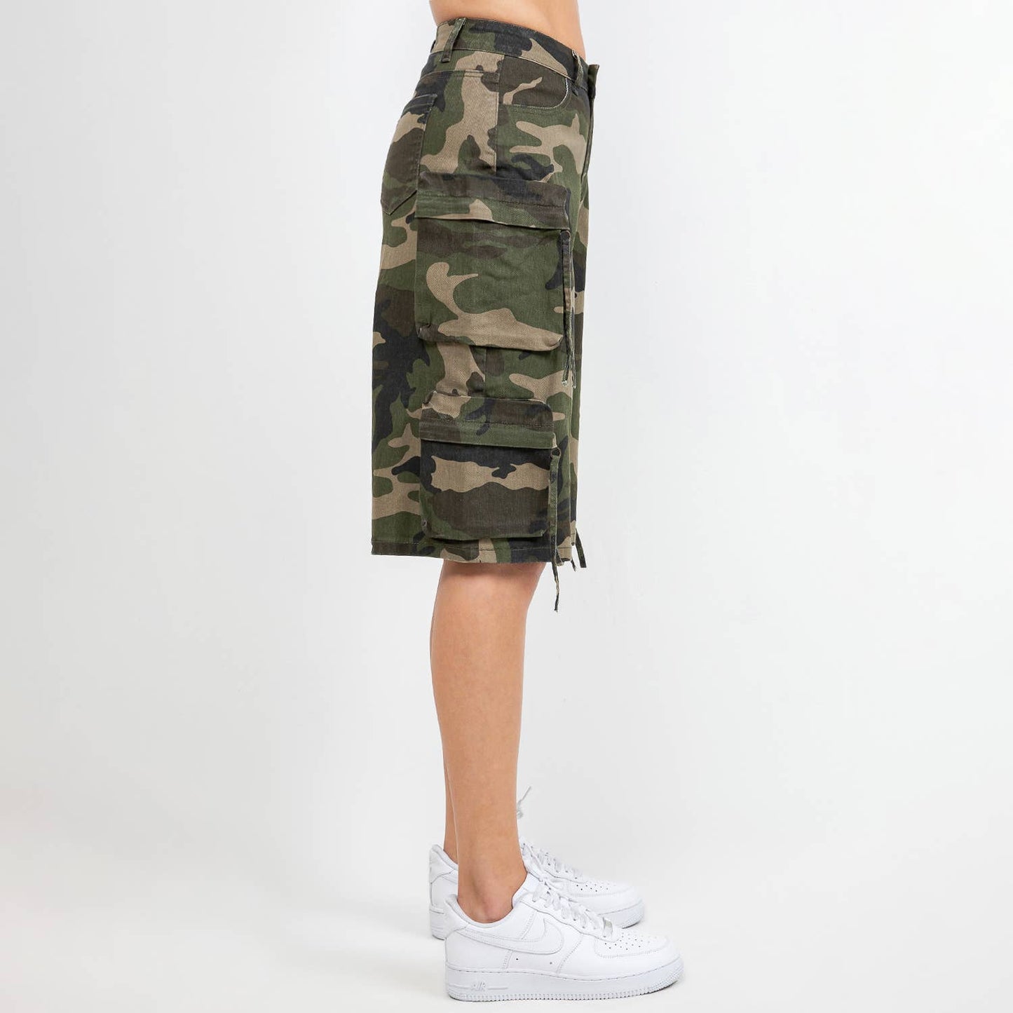 PLUS SIZE CAMOUFLAGE MULTI POCKETS CARGO JORTS
