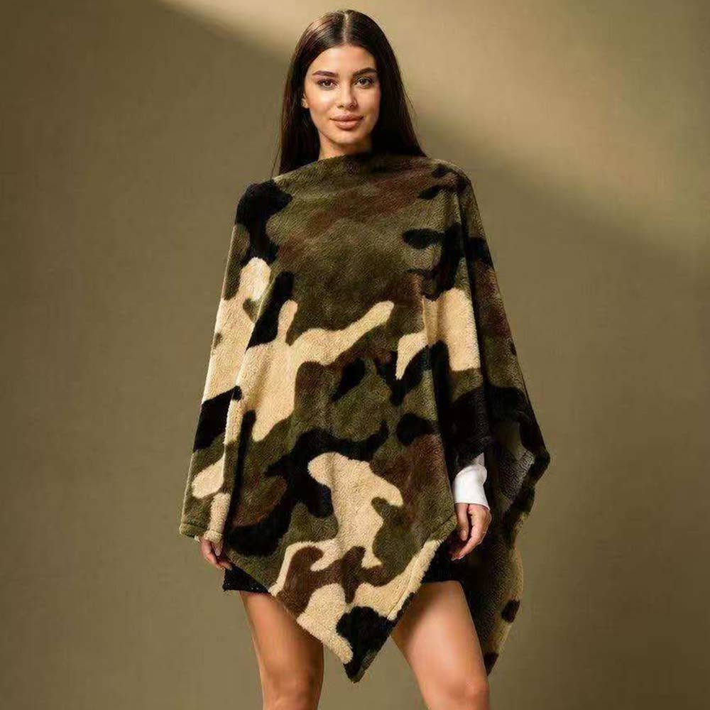 Cozy Plush Faux Fur Camouflage Print Winter Poncho