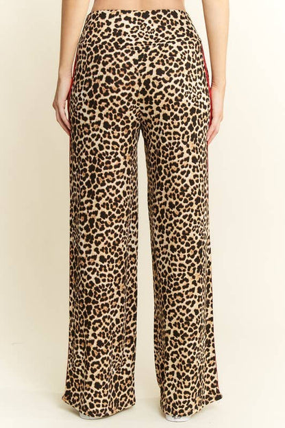 PLUS SIZE LEOPARD PRINT WITH RED SIDE STRIPE PANTS: Mocha Brown / 3XL