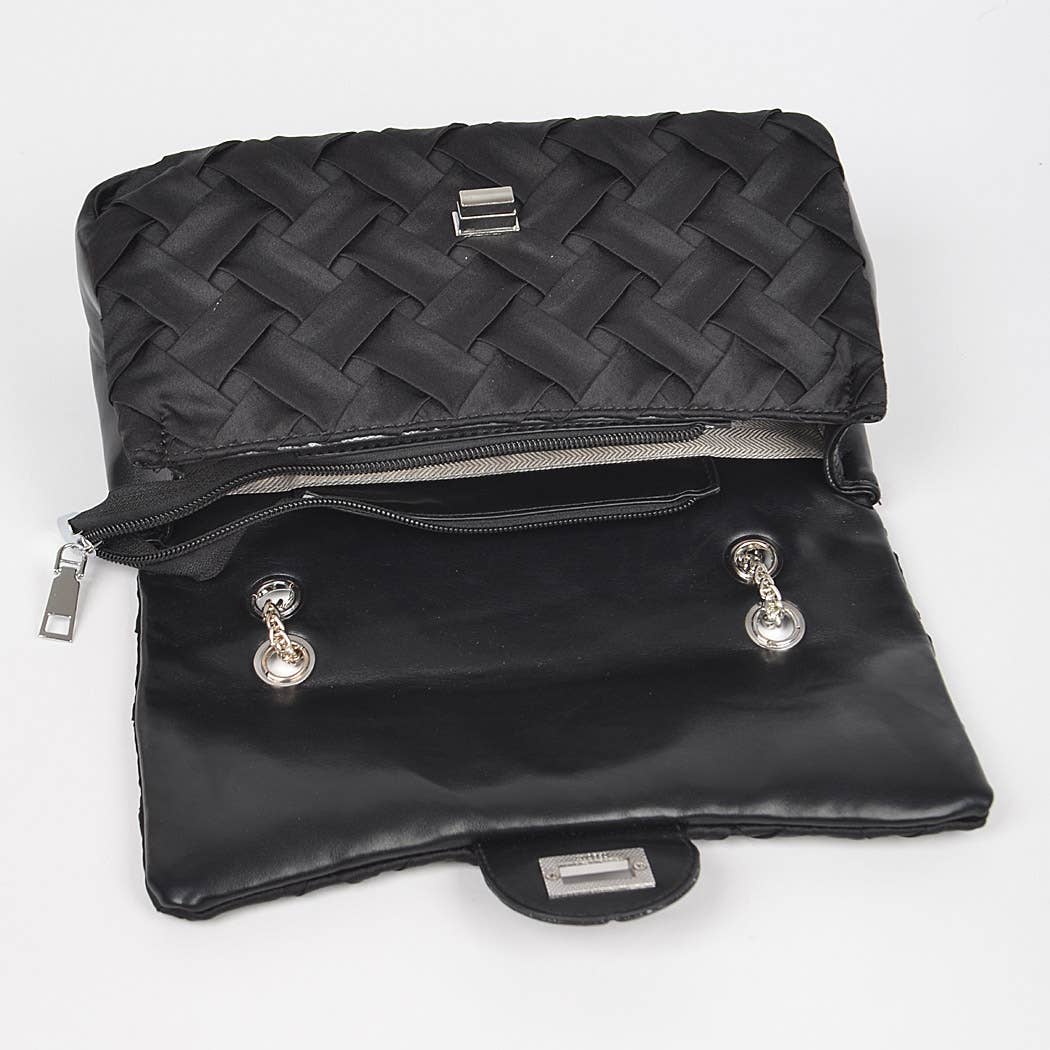 Pleated Satin Flap Shoulder Bag: Green