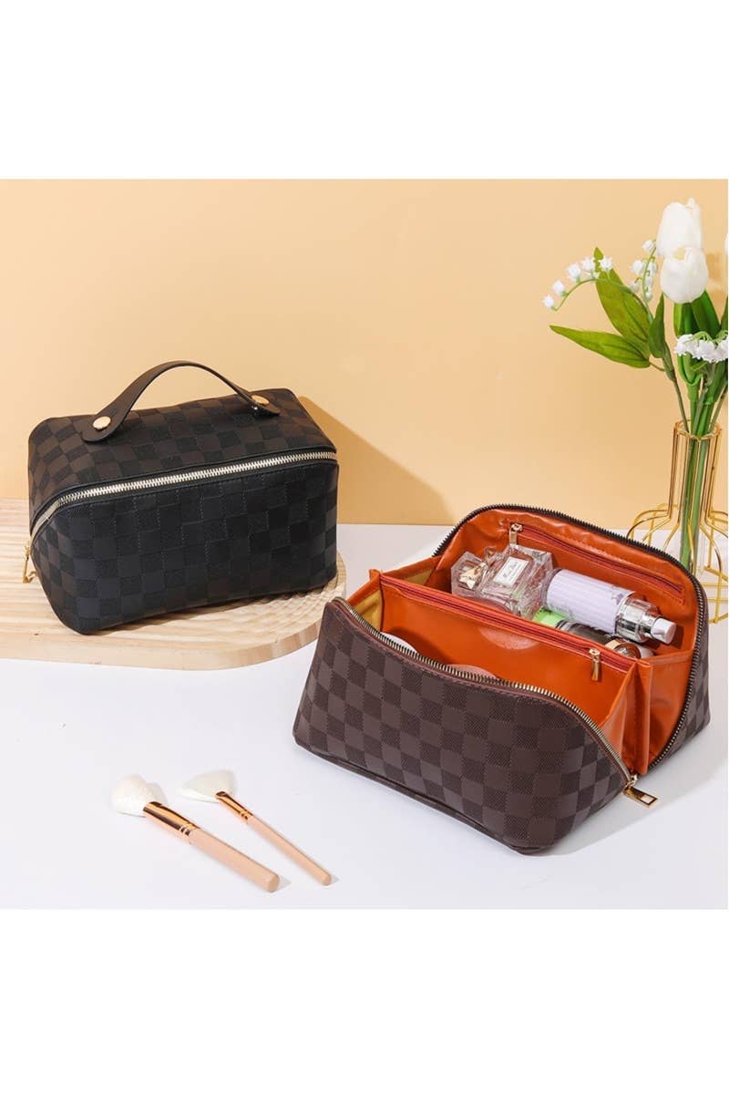 ,,,,_...._ VEGAN LEATHER MAKEUP BAG SOLID BAG: BROWN-172928 / OS