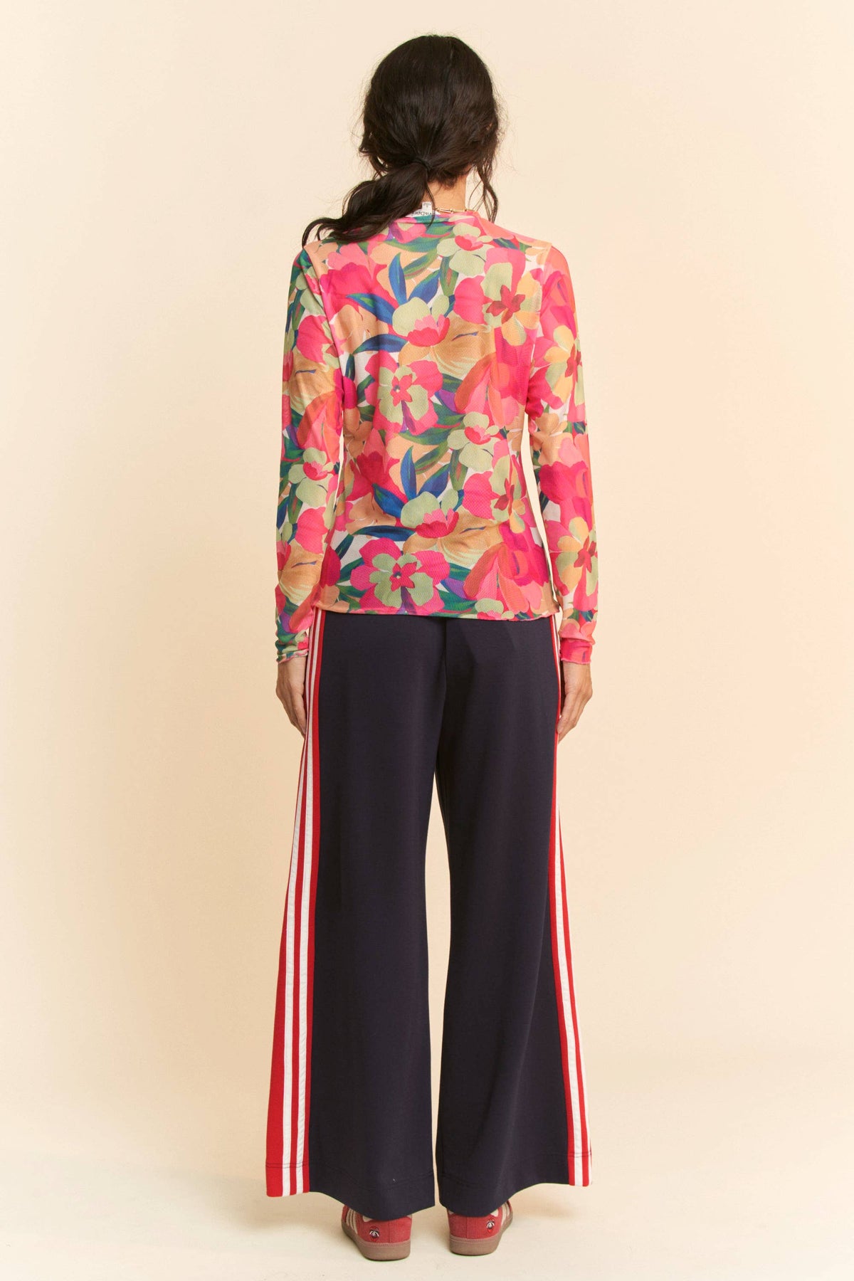 Plus - Vibrant Floral Print Mesh Long Sleeve Top: Pink Multi / 3XL