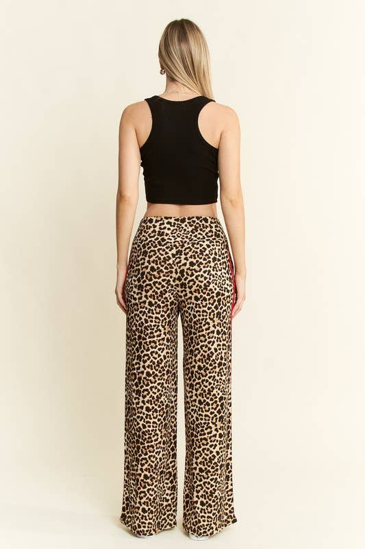 PLUS SIZE LEOPARD PRINT WITH RED SIDE STRIPE PANTS: Mocha Brown / 1XL