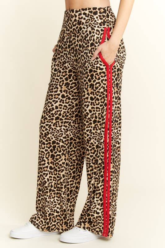 PLUS SIZE LEOPARD PRINT WITH RED SIDE STRIPE PANTS: Mocha Brown / 3XL
