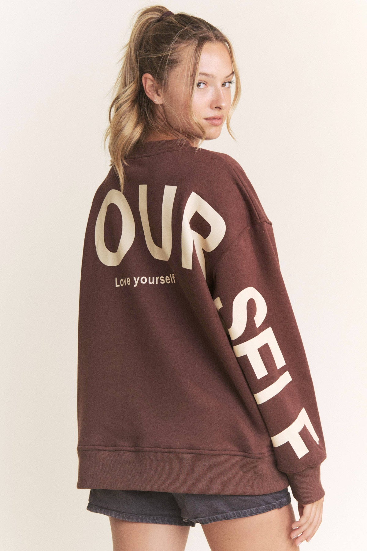 Be Yourself Love Yourself Printed Oversized Sweatshirt: OLIVE / S